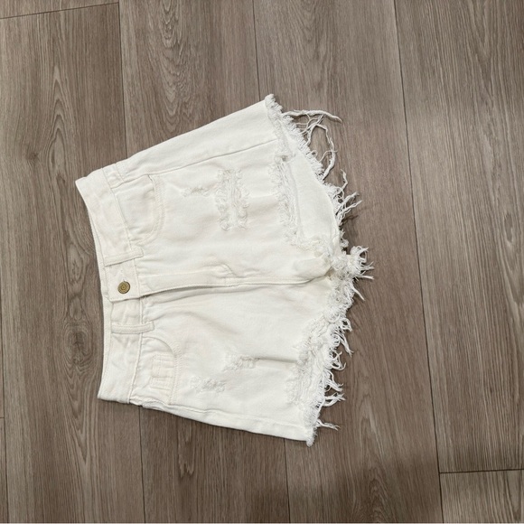 SHEIN White Ripped Jean Shorts. XS. Worn once. - Picture 4 of 6